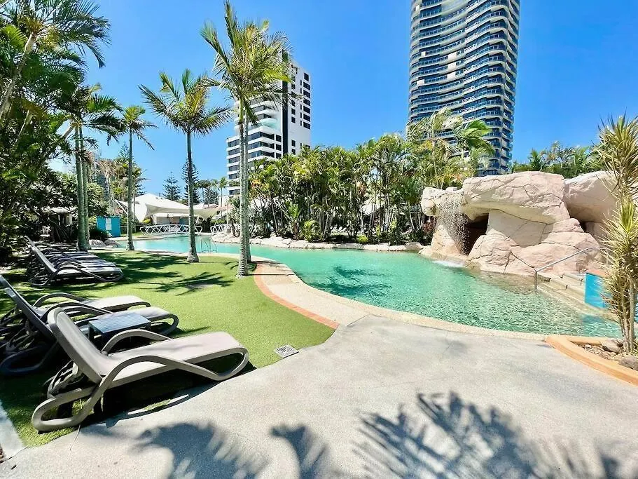 Diamond Beach Resort, Upgraded 76 Gold Coast Apartment