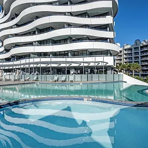 4* Semesteranläggning (resort) The Wave