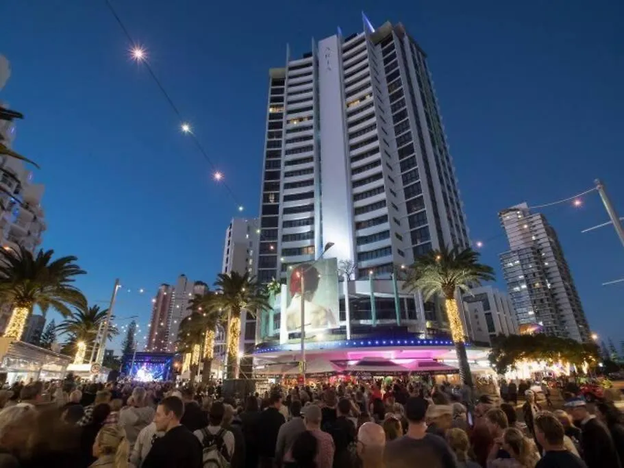 Diamond Beach Resort, Upgraded 76 Gold Coast Apartment
