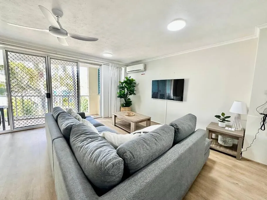 Diamond Beach Resort, Upgraded 76 Gold Coast Apartment